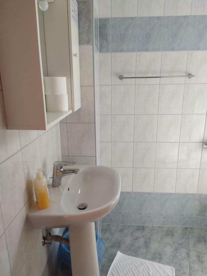 Pansion Ribica Hotel Crikvenica Kültér fotó