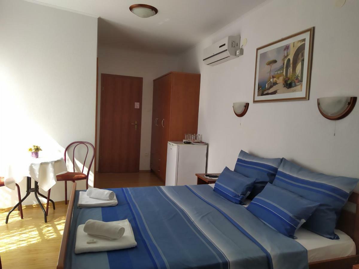 Pansion Ribica Hotel Crikvenica Kültér fotó